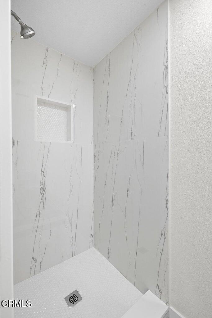 https://media.crmls.org/mediaz/10832a3a-d1a9-4c06-a829-f937c0e4b388.jpg?preset=X-Large