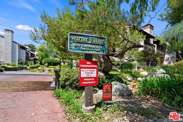 5757 Owensmouth Avenue, Woodland Hills CA: https://media.crmls.org/mediaz/1083b851-20c8-42d8-bd10-b11ca6c29982.jpg