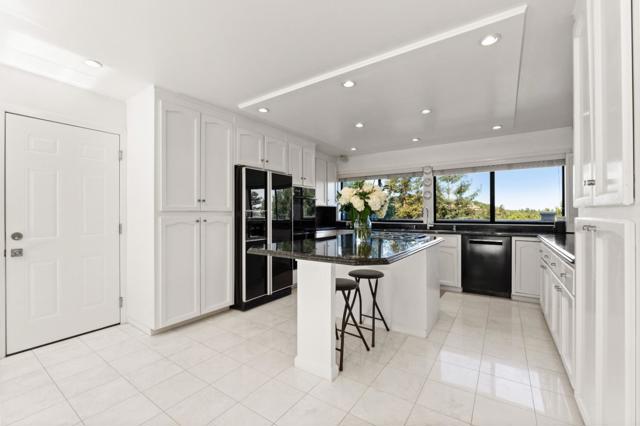 911 Matts Court, Los Altos CA: https://media.crmls.org/mediaz/1083d538-a756-420b-adab-3468e6f0af37.jpg