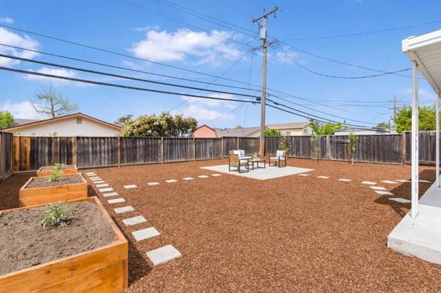 209 Carnegie Drive, Milpitas CA: https://media.crmls.org/mediaz/108464fa-cb83-43db-b397-51c2acf52cf0.jpg