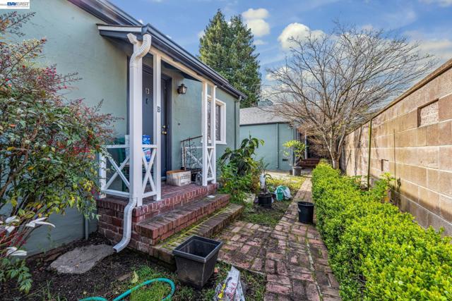 Image 11 of 23 For 2242 Santa Clara Ave