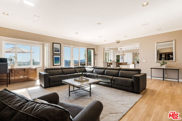 Drew Fenton | 16742 Via Pacifica Pacific Palisades CA | MLS: 7348440