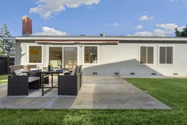 2805 Gazelle Drive, Campbell CA: https://media.crmls.org/mediaz/1086234c-c243-4bde-af12-cdd8f9061665.jpg