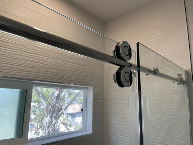 4605 4607 Terrace Dr, San Diego CA: https://media.crmls.org/mediaz/10871b22-4ebd-4148-83b4-dd7ae4fd8bb6.jpg