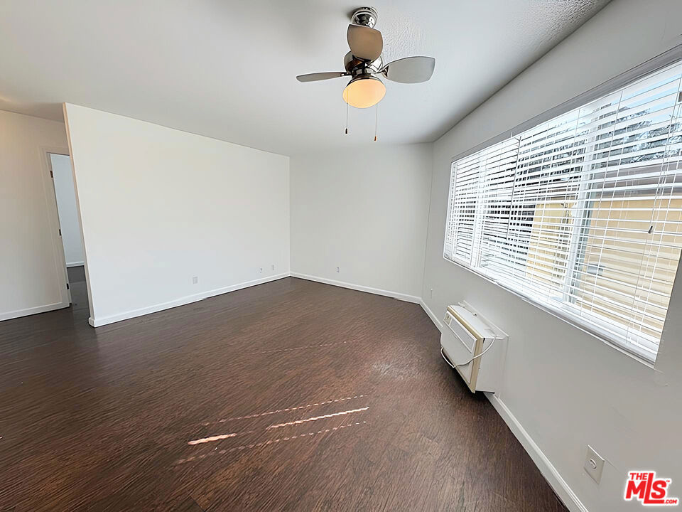 3811 N Figueroa Street #19