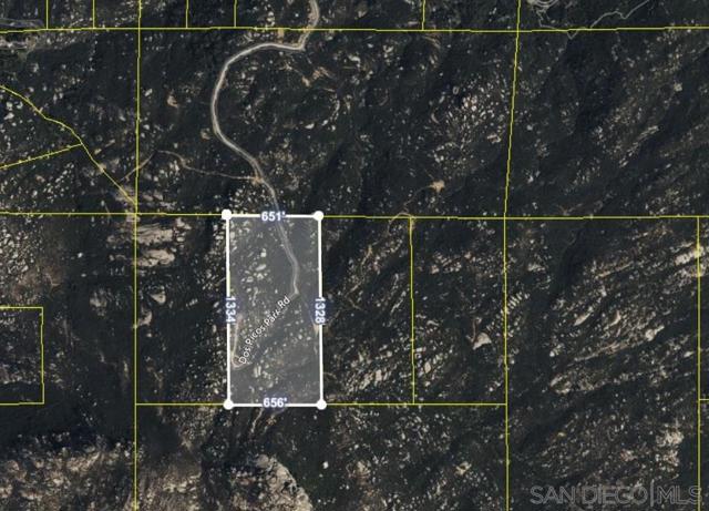 17441 Dos Picos Park Road, Ramona CA: https://media.crmls.org/mediaz/1088074d-1050-42f0-821e-daca9c12d8f9.jpg