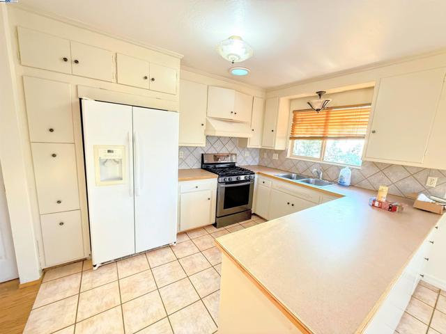 Image 4 of 43 For 2271 Avenue 135th