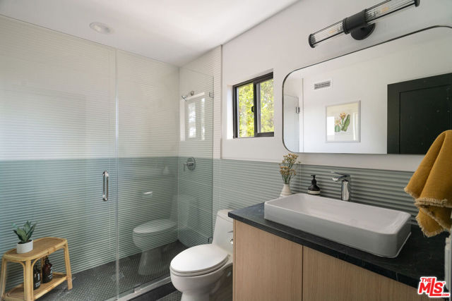 1615 Sargent Place, Los Angeles CA: https://media.crmls.org/mediaz/1088e65b-7c84-4003-be45-4bb5f3438d32.jpg