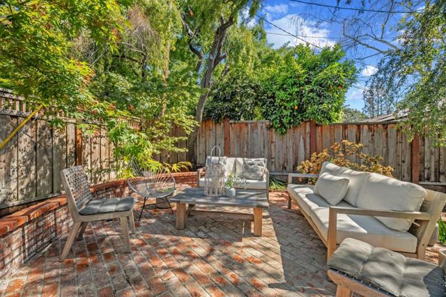 140 Stonybrook Road, Los Gatos CA: https://media.crmls.org/mediaz/1088f836-04db-45db-878c-f9bd9b61928d.jpg