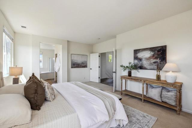 4276 Bay Crest Circle, Seaside CA: https://media.crmls.org/mediaz/108aceb4-d1ff-42e8-9444-6ca5237c52cd.jpg