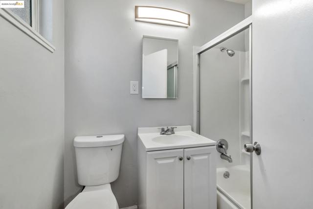 1626 Dwight Way, Berkeley CA: https://media.crmls.org/mediaz/108b20b8-9a82-4acc-97b0-4be960052ecc.jpg