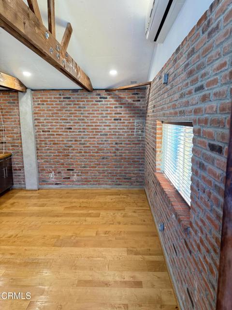 1755 1/2 Morada Place, Altadena CA: https://media.crmls.org/mediaz/108d7c40-ddf9-4ce6-bacb-d2e38862d424.jpg