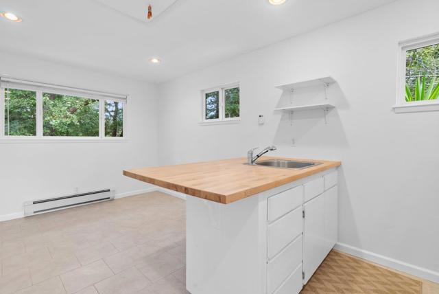 520 Tabor Drive, Scotts Valley CA: https://media.crmls.org/mediaz/108e1f46-e197-43e3-b28b-87b0b467cc93.jpg