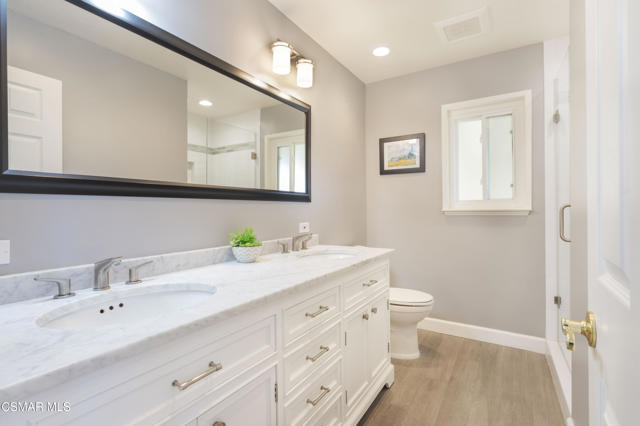 Image 17 of 33 For 6564 Woodcrest Place