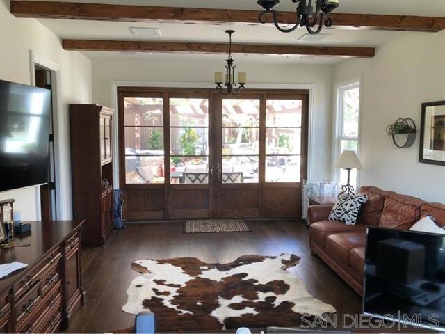 3424 CAMINO ALEGRE, Carlsbad CA: https://media.crmls.org/mediaz/108fdc20-6d45-43f1-aebd-49b9080b8934.jpg