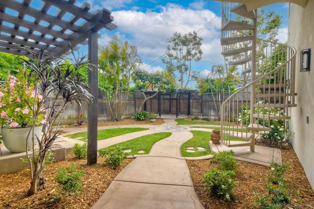 4790 Everts Street, San Diego CA: https://media.crmls.org/mediaz/10907cd2-28dc-4d77-90e7-18fd26a55ad1.jpg