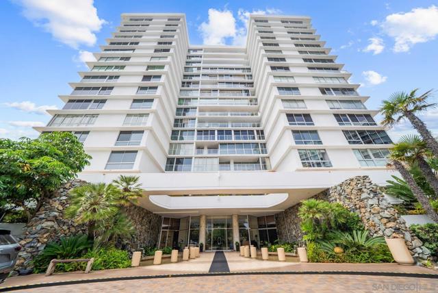 1780 Avenida Del Mundo, Coronado CA: https://media.crmls.org/mediaz/1090cc29-ec78-498f-8bdc-47225f6157bc.jpg