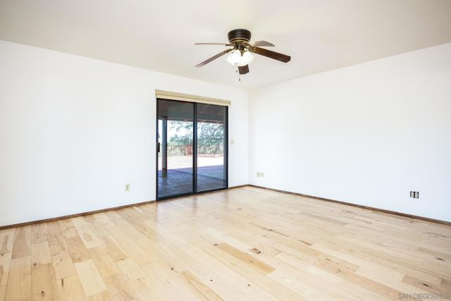 10649 Boulder Creek Rd, Descanso CA: https://media.crmls.org/mediaz/1090d012-214d-4d95-a3fa-98ebe873747a.jpg