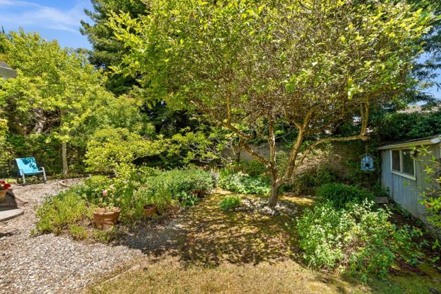101 Sea Terrace Way, Aptos CA: https://media.crmls.org/mediaz/1090fa2f-4e45-4a72-9f3c-c9d5f41a2656.jpg