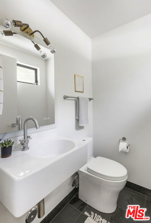 1508 Elevado Street, Los Angeles CA: https://media.crmls.org/mediaz/1091ecab-a9d1-4ef9-b42b-e3ace19b06f9.jpg