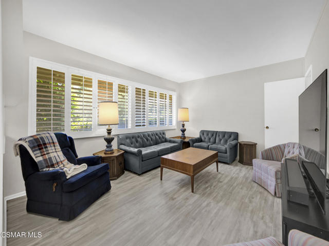 5448 Bothwell Road, Tarzana CA: https://media.crmls.org/mediaz/1092949d-3b6a-4ff3-bc75-94843243eb7c.jpg