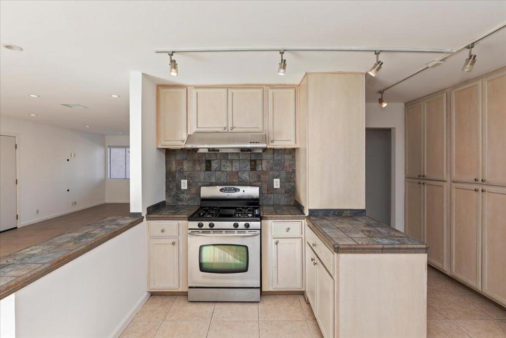 MLS #219138799DA image #10