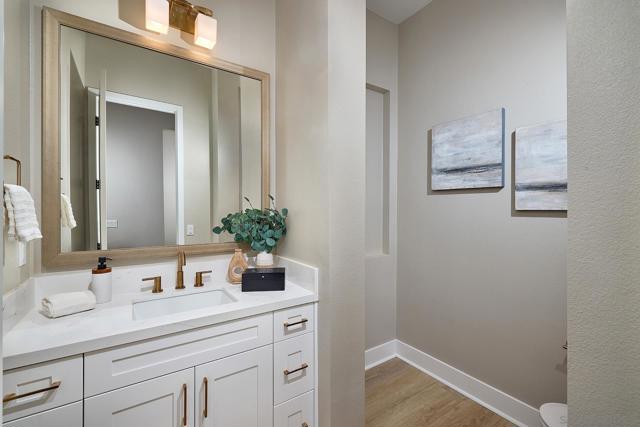 1755 Calle Catalina, Escondido CA: https://media.crmls.org/mediaz/1094b981-8c6e-405a-a58c-4c7637e055e4.jpg