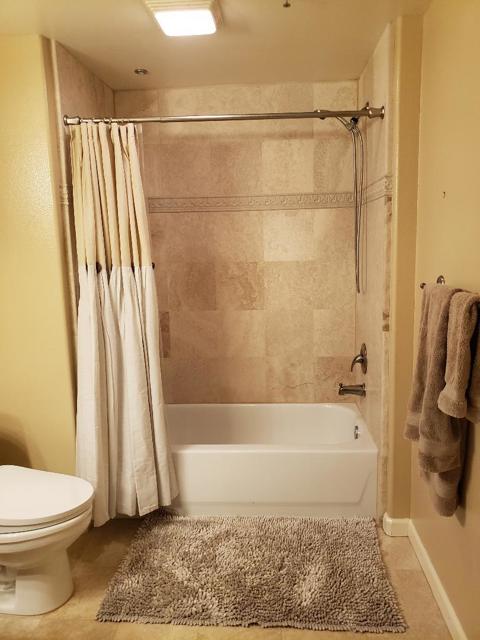 2330 University Avenue, East Palo Alto CA: https://media.crmls.org/mediaz/10952d30-7c96-4c99-9ef0-b13884ac1a63.jpg