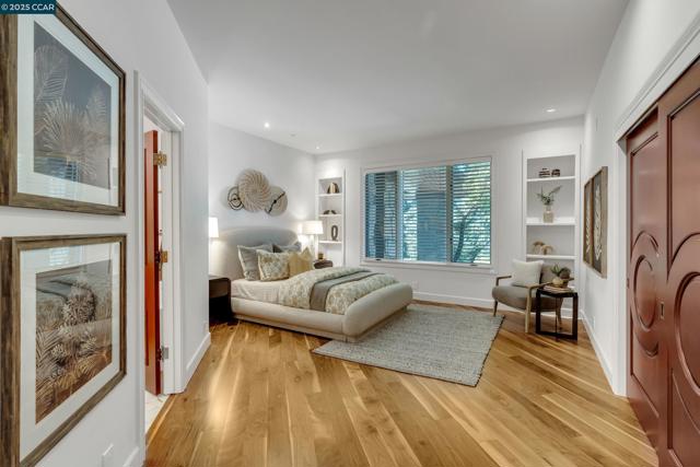 1121 Eagle Nest Ct, Danville CA: https://media.crmls.org/mediaz/1095c68d-6be5-4b6e-9cf5-f1dbfacf9770.jpg