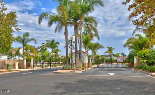 Detail Gallery Image 2 of 71 For 2127 Bermuda Dunes Pl, Oxnard,  CA 93036 - 2 Beds | 2 Baths