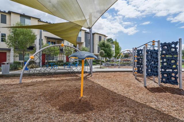 373 Arc Court, Hayward CA: https://media.crmls.org/mediaz/109657ae-fa36-424a-a6ed-38cf99dbcdfd.jpg