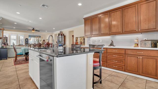 1467 Chestnut Hill Drive, Manteca CA: https://media.crmls.org/mediaz/10965c6c-6f7a-4b19-b6f3-3de645aa50a4.jpg