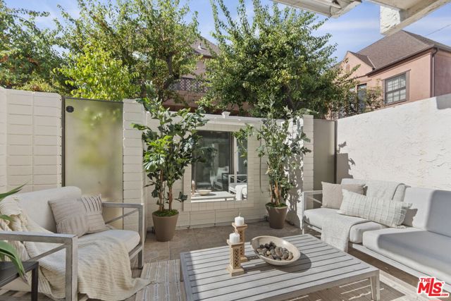 9501 W Olympic Boulevard