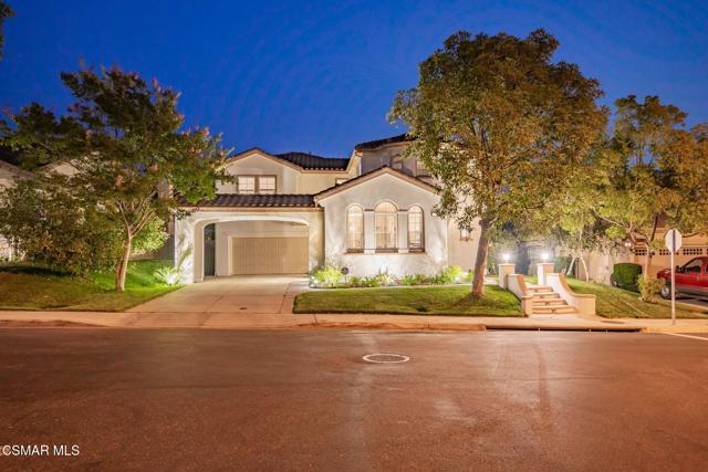 4260 Crabapple Court, Moorpark CA: https://media.crmls.org/mediaz/1096b6d9-7d42-4ab3-940d-24cb0a5e445b.jpg