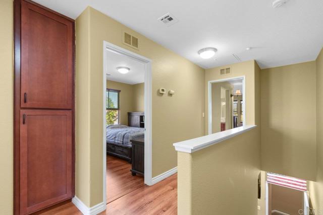 Detail Gallery Image 11 of 31 For 1601 Yellow Pine Pl, Chula Vista,  CA 91915 - 3 Beds | 2/1 Baths