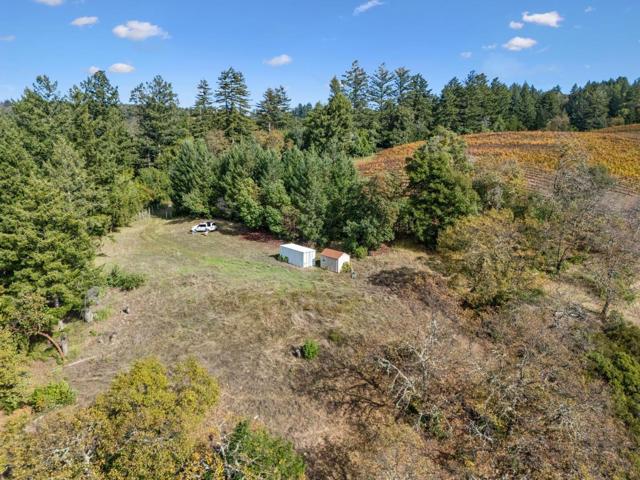 19089 Skyline Boulevard, Los Gatos CA: https://media.crmls.org/mediaz/10971161-2089-4bfb-a277-272e4f649f80.jpg