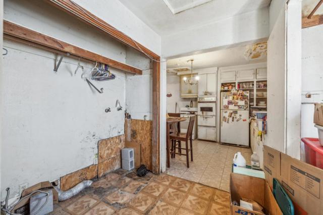 229 Elm Street, Watsonville CA: https://media.crmls.org/mediaz/1097230a-821d-4a16-ae01-30a23ca416c2.jpg