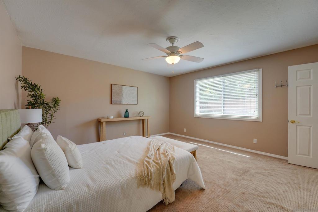 1561 Sandalwood Ln - photo 11