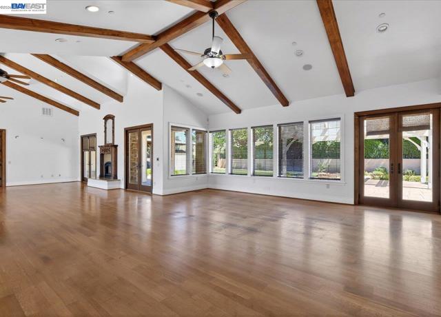 Image 5 of 60 For 920 Happy Valley Rd