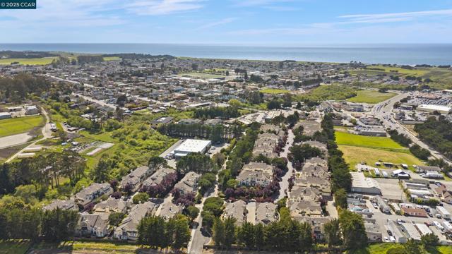 43 Patrick Way, Half Moon Bay CA: https://media.crmls.org/mediaz/10986de0-e989-4e90-a064-dbd18c8c093f.jpg