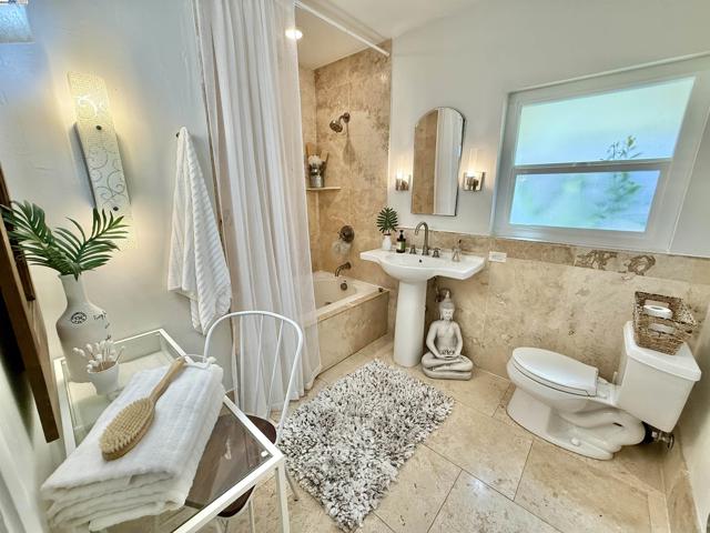 Image 30 of 57 For 574 Lewis Ave