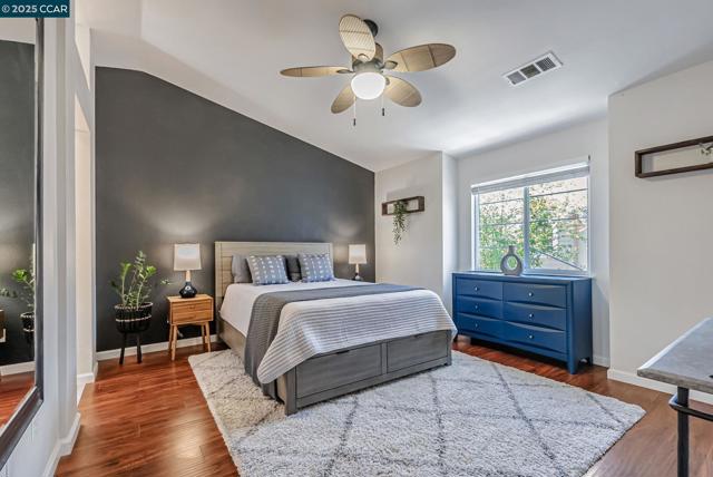 10630 Roys Hill Ln, Dublin CA: https://media.crmls.org/mediaz/109a77c4-c98c-4abb-a4fb-bc3c0884d13d.jpg