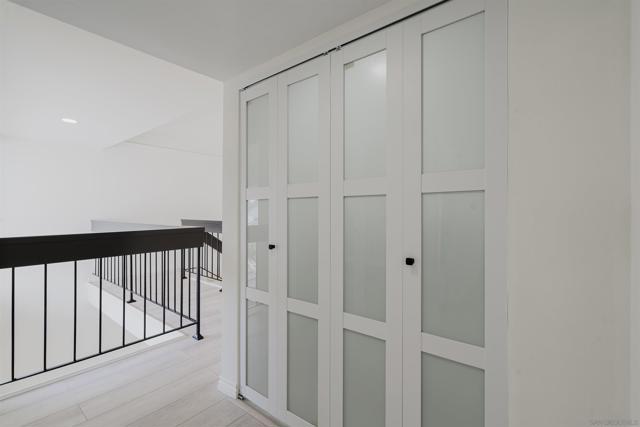 8206 Caminito Lacayo, La Jolla CA: https://media.crmls.org/mediaz/109af733-84a1-4903-9d1a-af665d3378d3.jpg