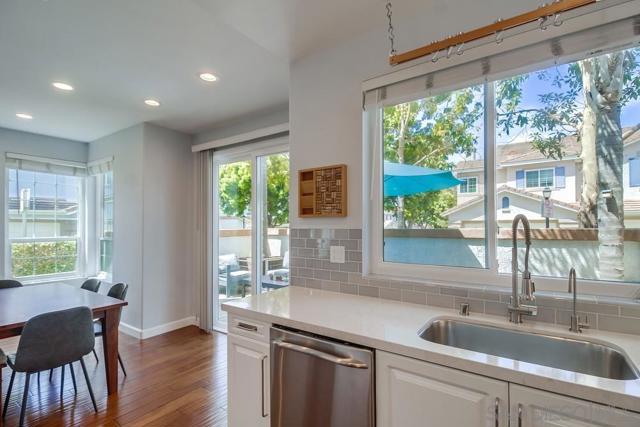 13554 Jadestone Way, San Diego CA: https://media.crmls.org/mediaz/109afde6-8481-4747-8dd6-0493b6341ee0.jpg