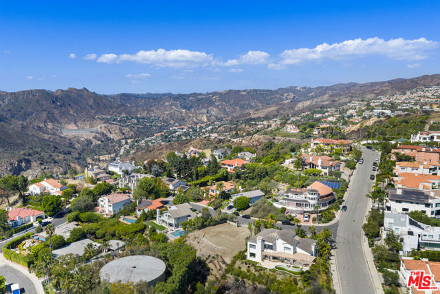 Drew Fenton | 16810 Glynn Drive Pacific Palisades CA | MLS: 7437023 Drew Fenton | 16810 Glynn Drive Pacific Palisades CA | MLS: 7437023