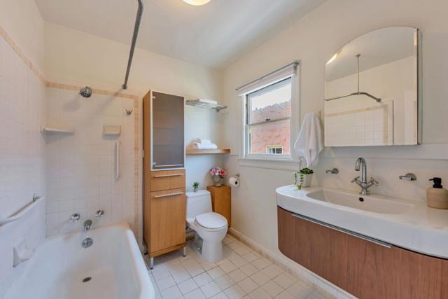 1585 Arch Street, Berkeley CA: https://media.crmls.org/mediaz/109b55f8-8872-497f-bade-d9ddba58d340.jpg