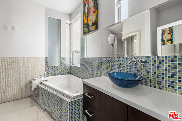 801 Westbourne Drive, West Hollywood CA: https://media.crmls.org/mediaz/109b7b22-e3d6-4fd7-b466-6843142a0cff.jpg