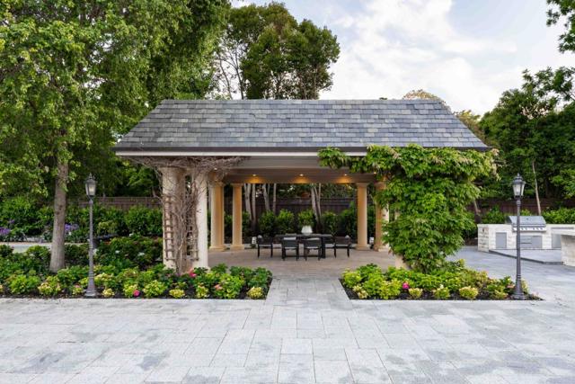 176 Encinal Avenue, Atherton CA: https://media.crmls.org/mediaz/109c25ec-5273-4ba7-8979-5aa4e74dcf0d.jpg