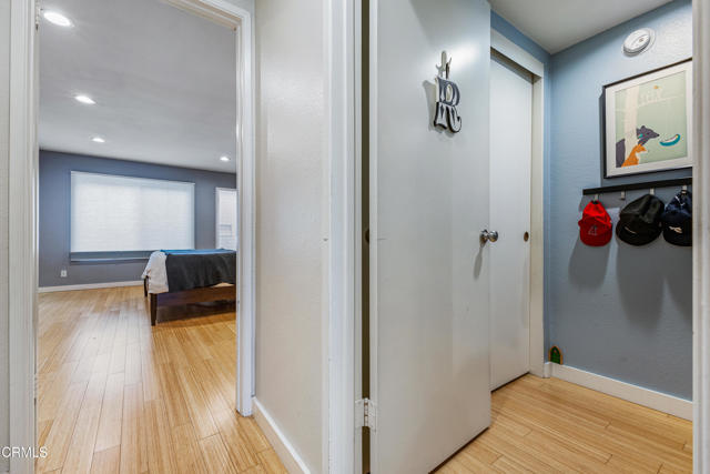 Detail Gallery Image 36 of 47 For 11912 Riverside Dr #20,  Valley Village,  CA 91607 - 2 Beds | 3 Baths