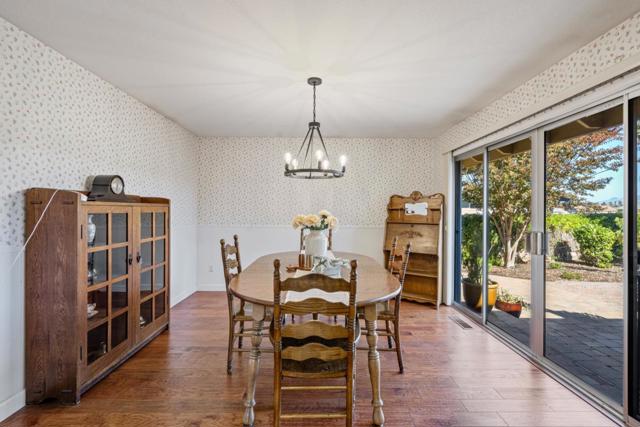 35 Rays Circle, Hollister CA: https://media.crmls.org/mediaz/109d41c1-bb9c-49ea-bd87-a68e92a8f7ba.jpg